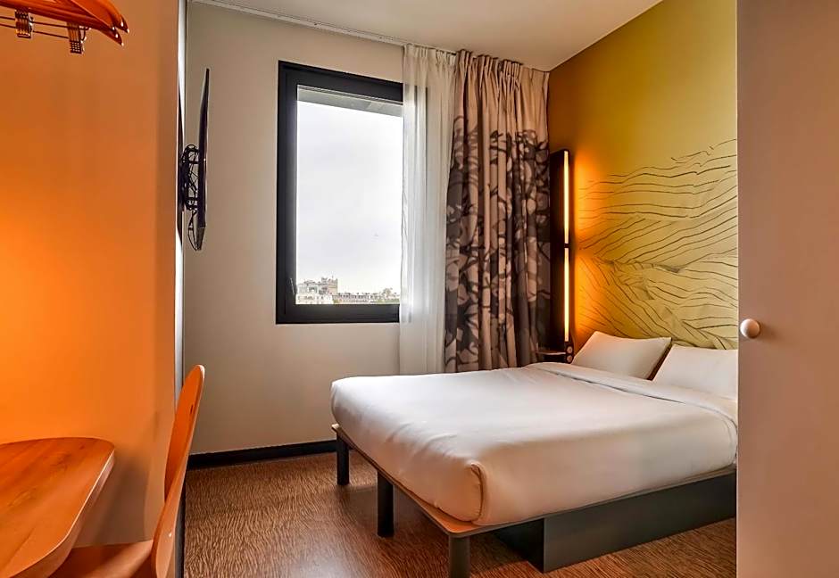 B&B HOTEL Paris Porte d'Orléans