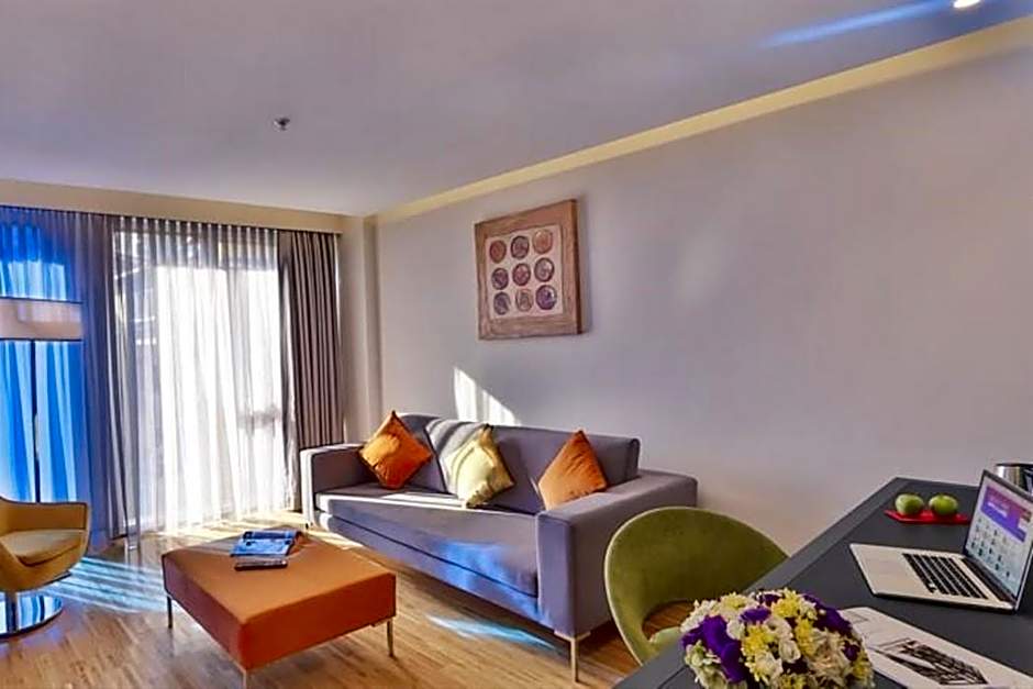 Business Life Boutique Hotel