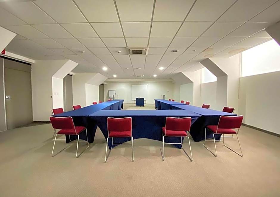 Hotel MX forum buenavista CDMX, Trademark by Wyndham