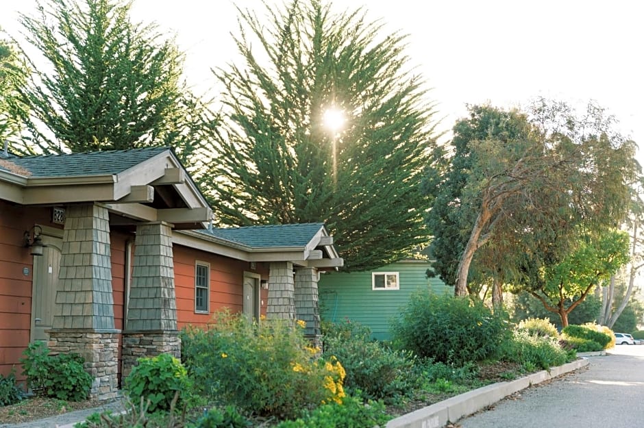 Cambria Pines Lodge
