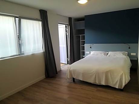 Studio with Terrace - Disability Access