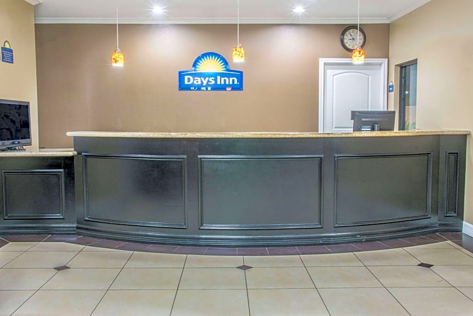 Days Inn by Wyndham Humble/Houston Intercontinental Airport