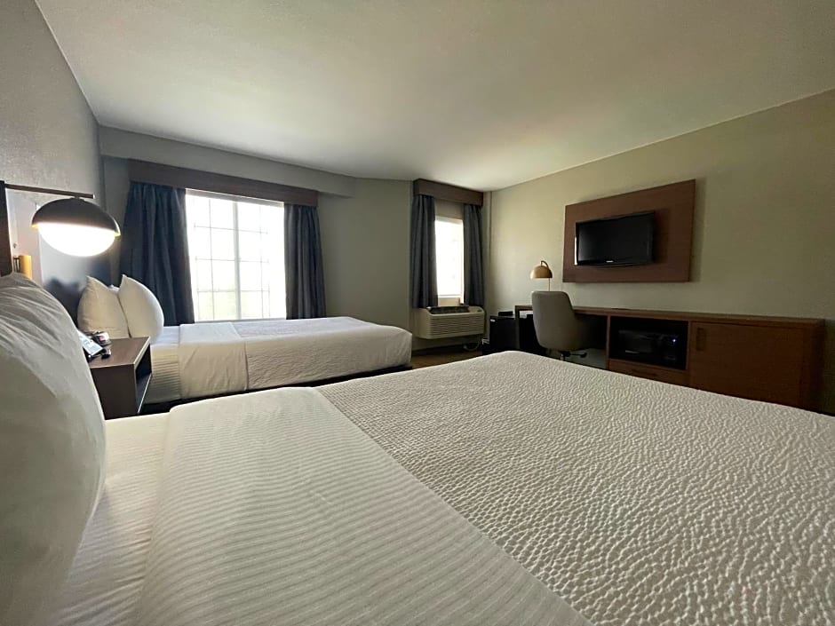 La Quinta Inn & Suites by Wyndham Dallas Dfw Airport North