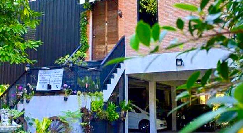 Dawnthaya Ayutthaya House