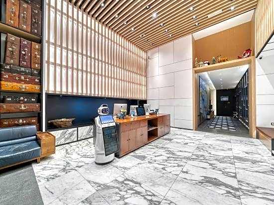Ningbo Nantang Old Street Poning Hotel