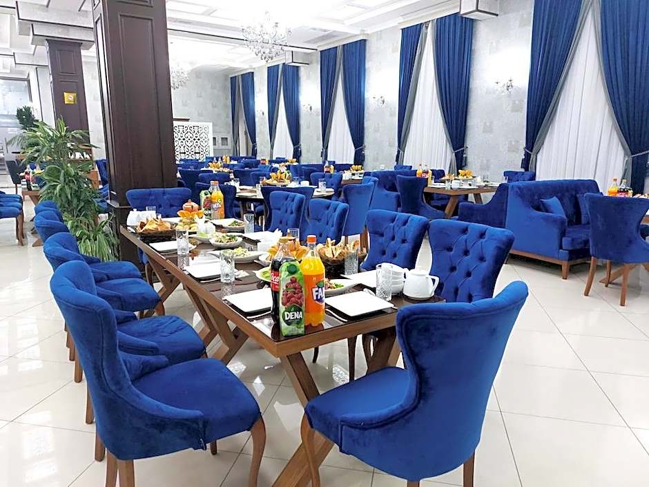 Garden Plaza Hotel