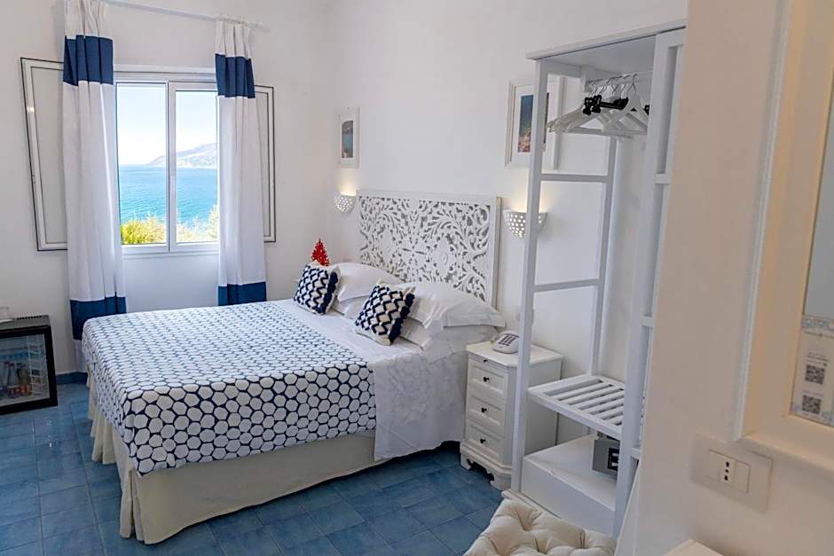 Hotel Chiaia Di Luna