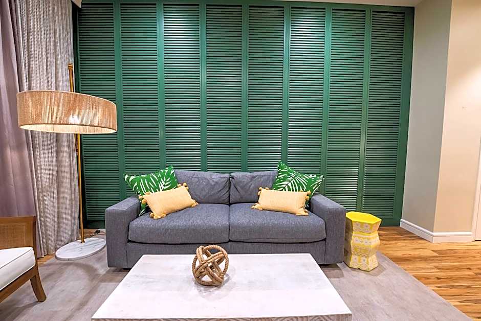 Embassy Suites by Hilton Orlando Sunset Walk