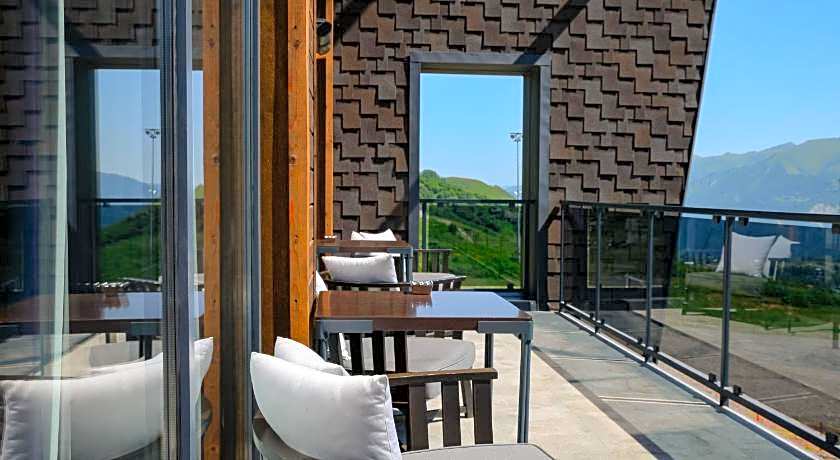Gudauri Lodge