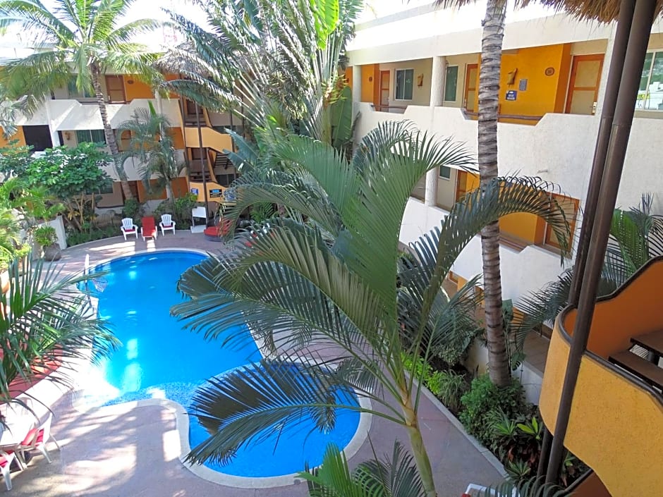 Hotel Palapa Palace Inn