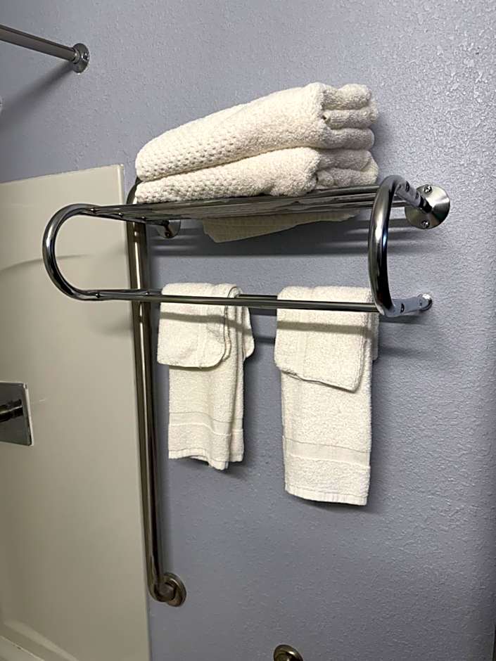 Econo Lodge Montgomery South I-65