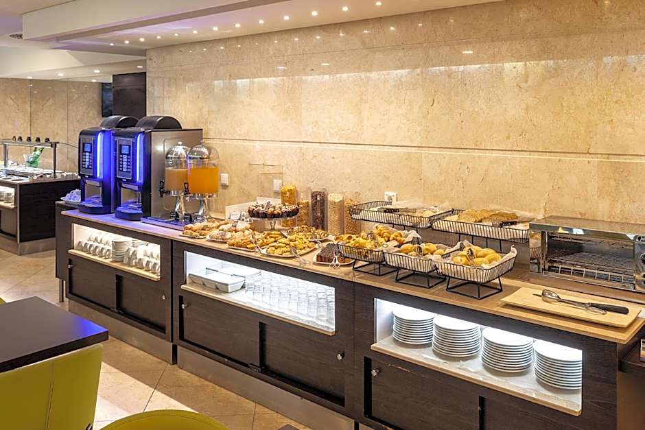 America Diamonds Hotel