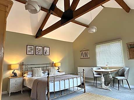 White House Farm - Beautiful Self Contained Courtyard Rooms