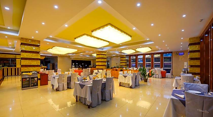 Kololo Courts Hotel And Restaurant