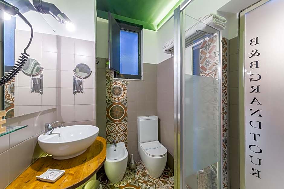 Grand Tour Design Guest House Catania Self Check-in