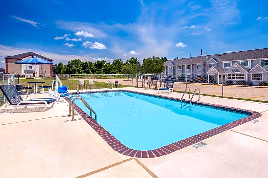 Microtel Inn & Suites by Wyndham Broken Bow