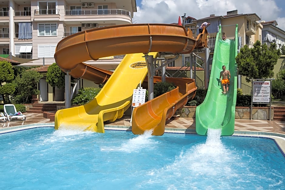 Villa Moonflower Aparts&Suites