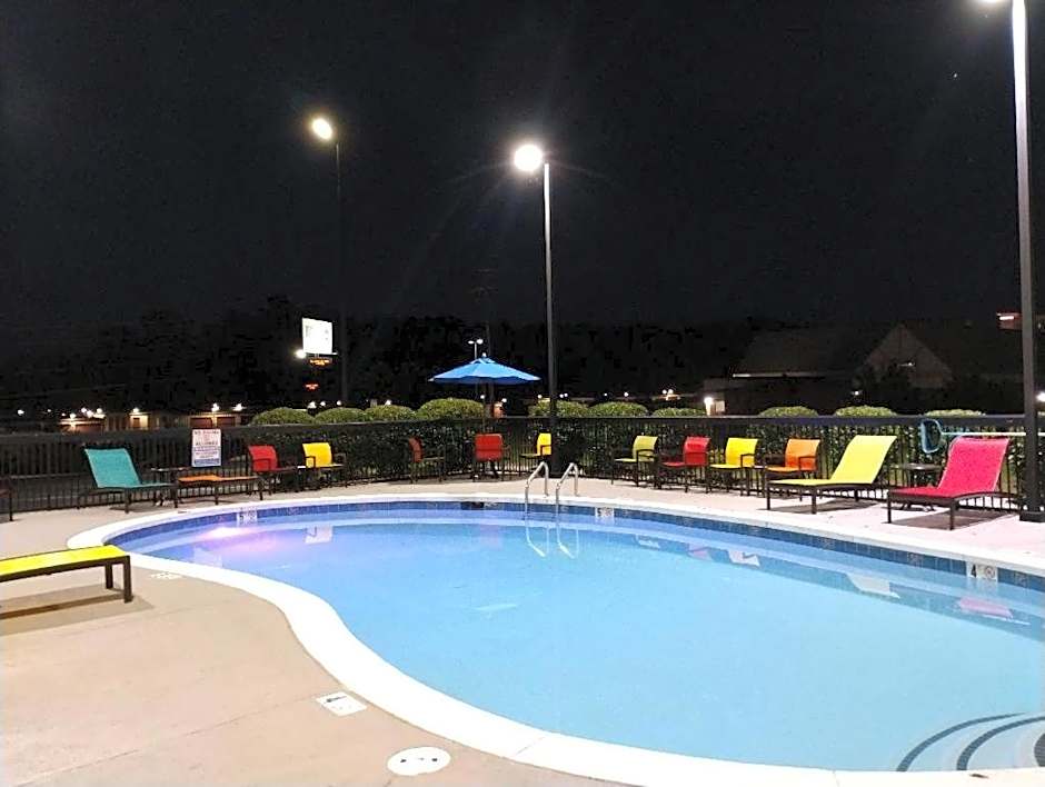 Hampton Inn By Hilton Hot Springs