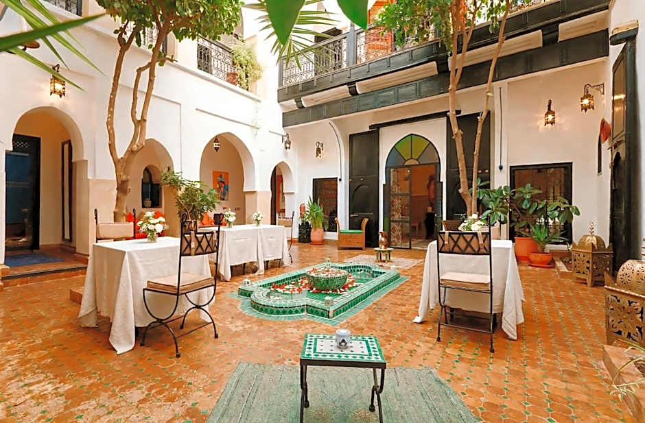 Riad ABBASSIA Marrakech Première - Authentic Medina Experience