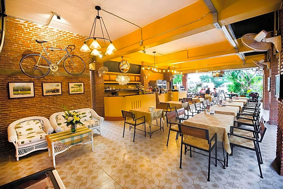 Pong Phen Guesthouse
