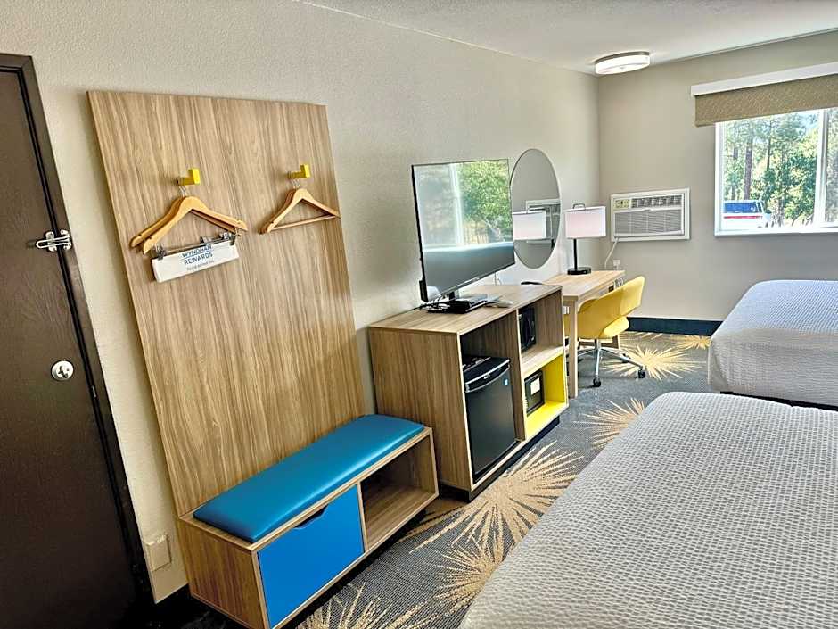 Days Inn by Wyndham Williams