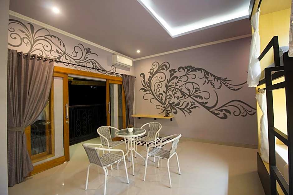 Dong Paloh Hostel