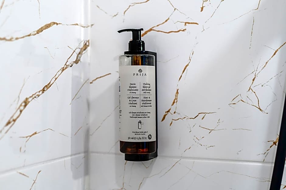 No 28 Rooms & Apartments