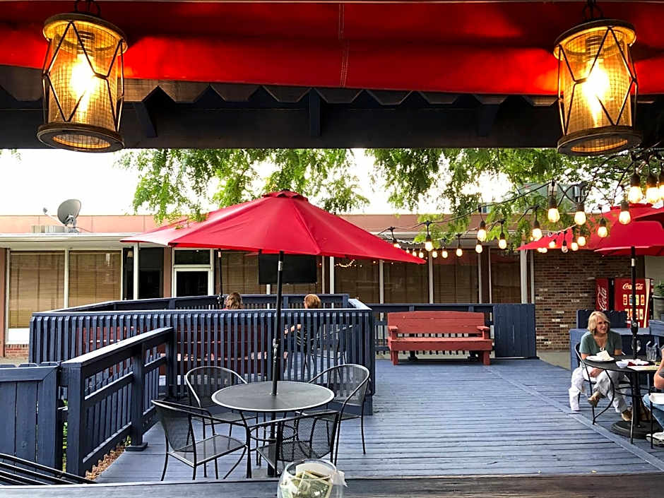 Norfolk Country Inn and Suites