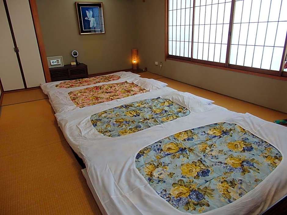 Forest Villa YUMESUZU the Closest Accommodation to the Metasequoia Tree-lined Avenue