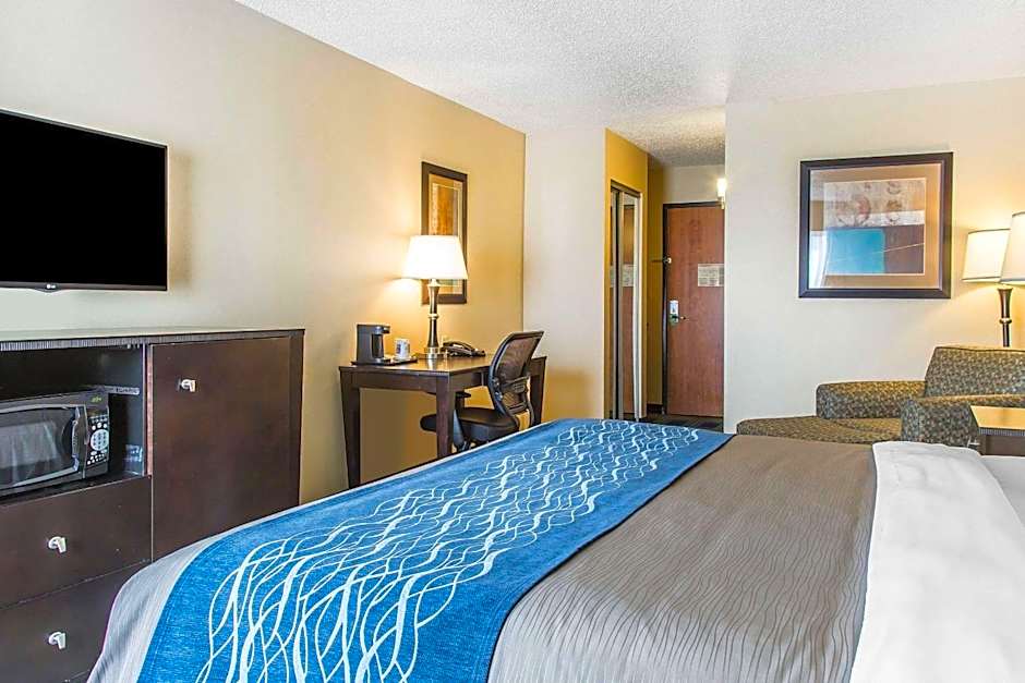 Comfort Inn & Suites Meriden East