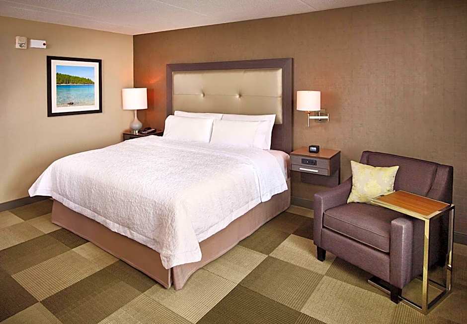 Hampton Inn by Hilton Sarnia-Point Edward