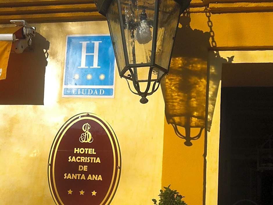 Sacristia De Santa Ana