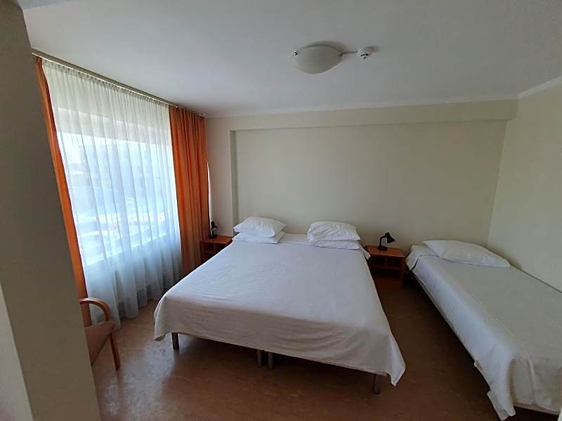 Hotel Madona