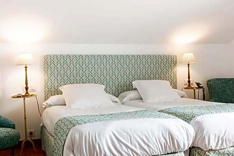 Two Connecting Double Rooms