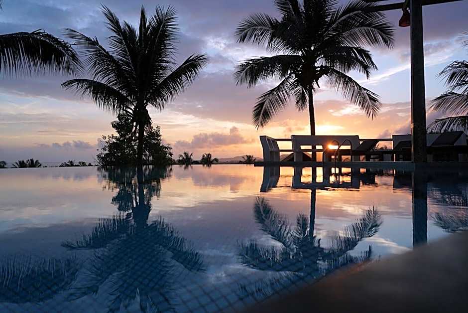 Grand Hill Residence