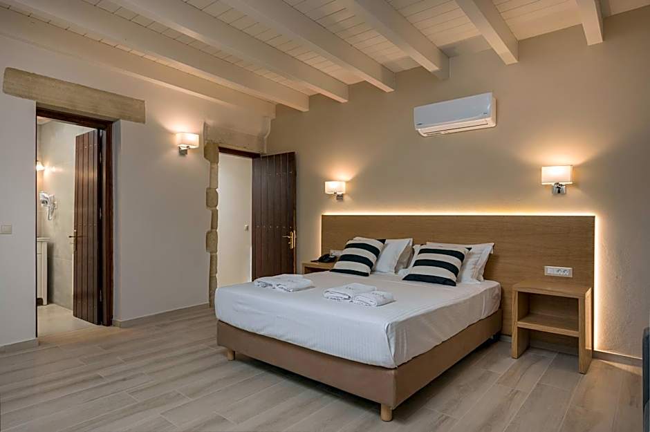 Spilia Village Hotel & Villas