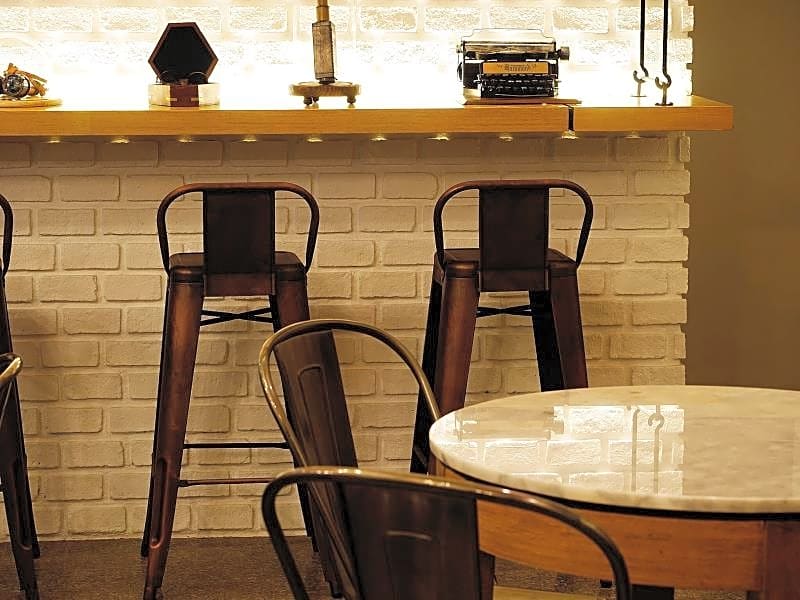 Forty Winks Phuket Hotel