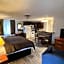 Ozark Inn & Suites