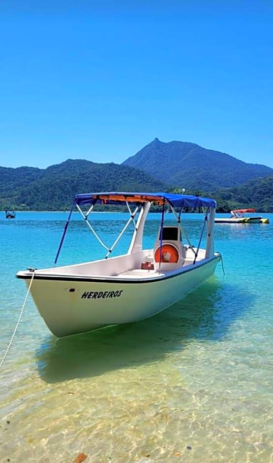 Casa praias de São Gonçalo em Paraty RJ