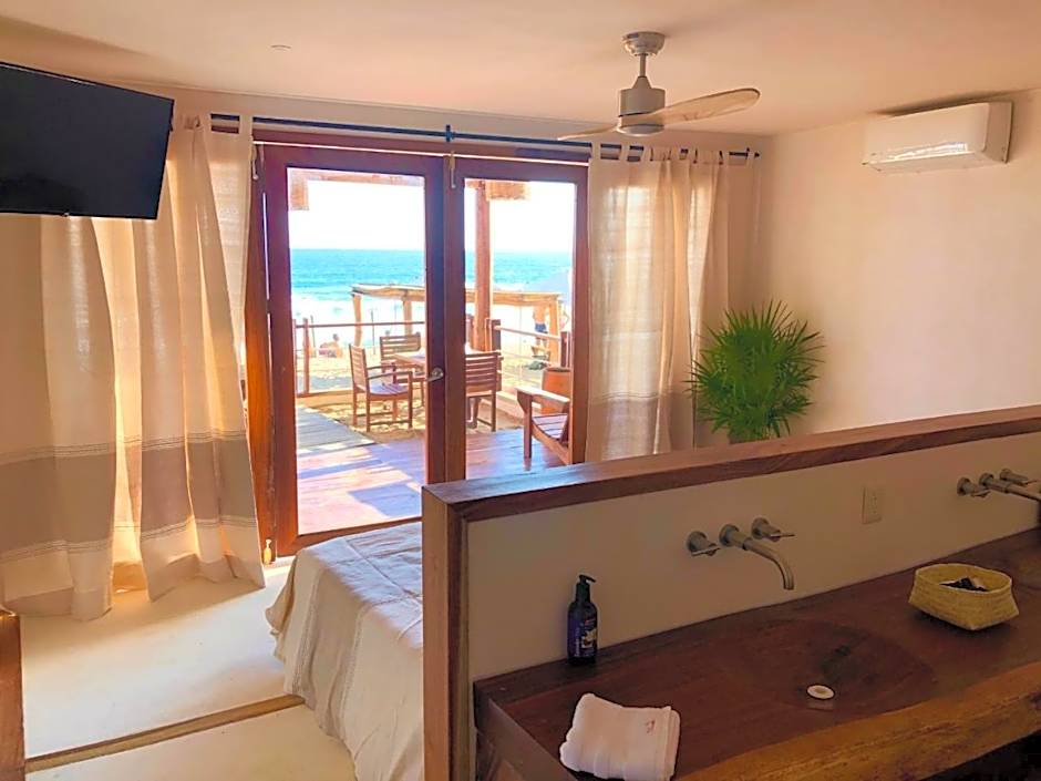 Hotel Nude Zipolite & beach club