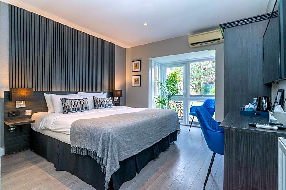 Croft Court Hotel Free Parking