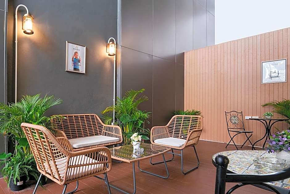 Aspira Gems Center Silom