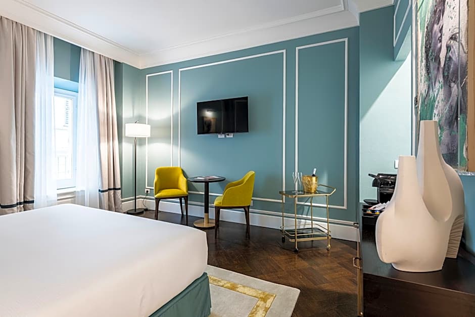 Glimpse Hotel