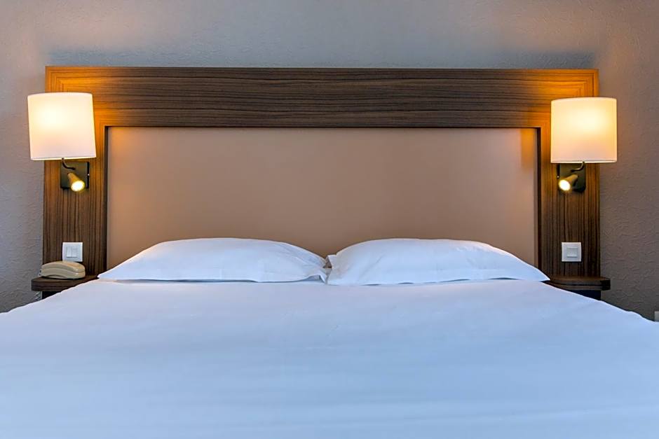 Brit Hotel Saint Malo  Le Transat