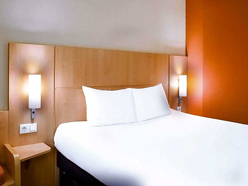 Ibis Gyor