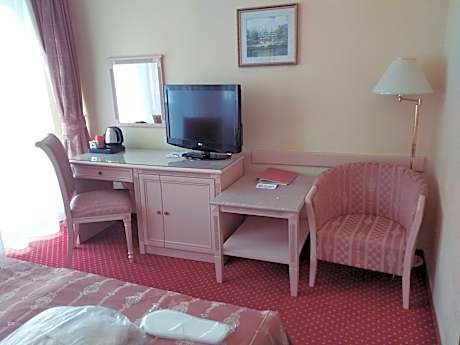 Deluxe Single Room