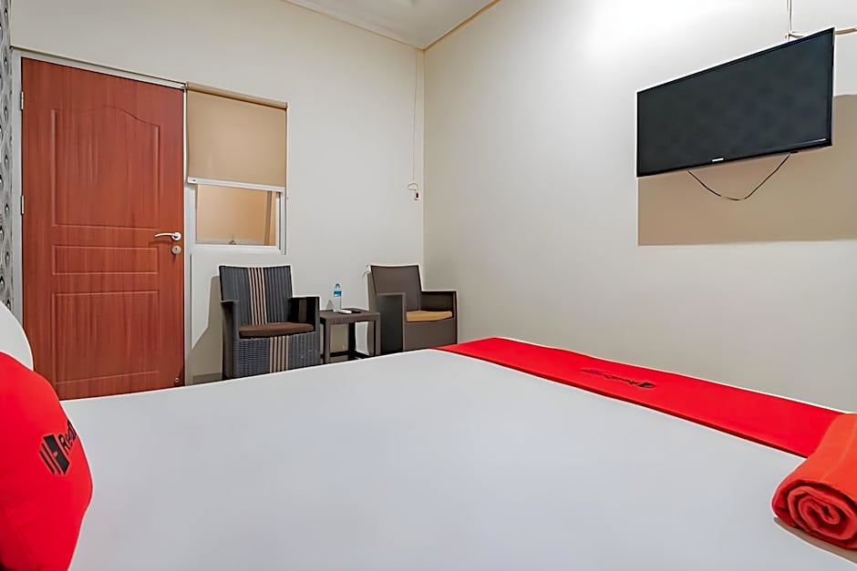 RedDoorz near Pasar Klandasan Balikpapan