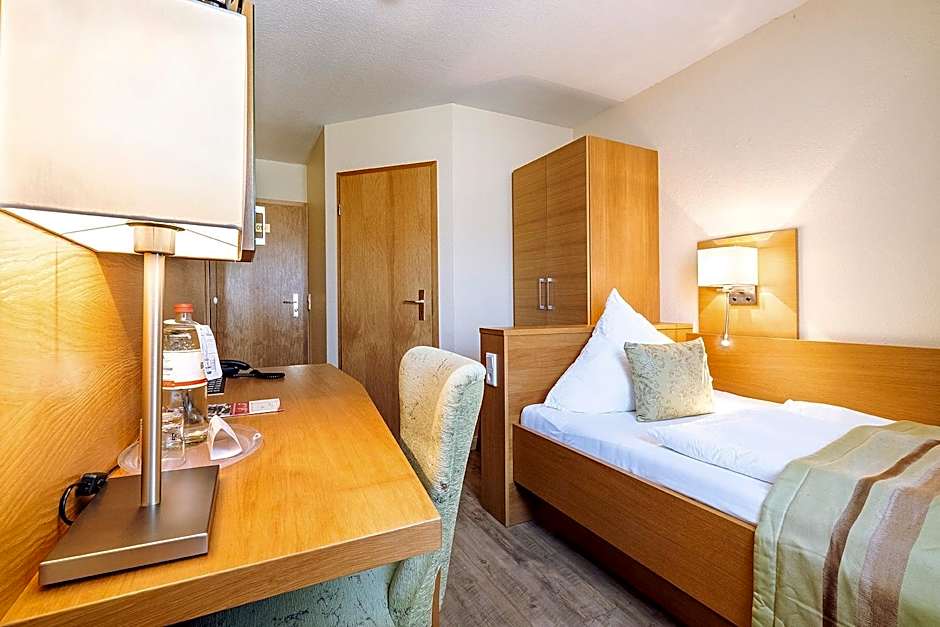 Hotel Neuwarft Altbau