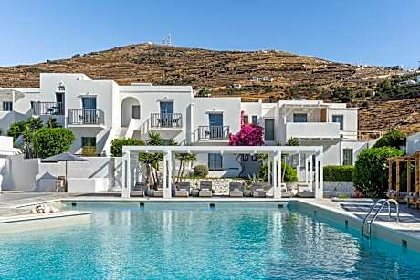 Mr and Mrs White Tinos