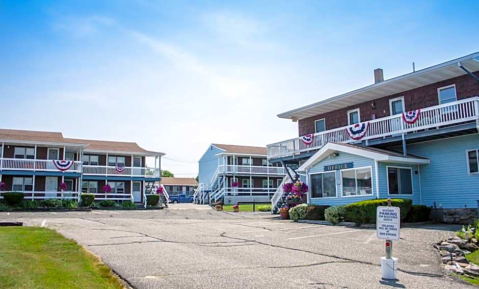 Inn Between the Beaches & Villager